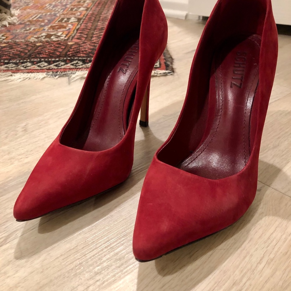SCHUTZ Red Suede Pump